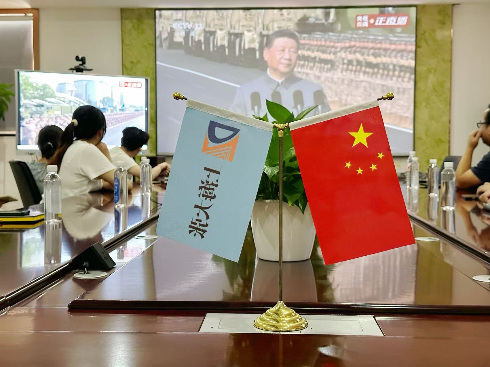 1761198506167480.jpg 090e6b8b137426eda1a0f38b4653aa84.jpg